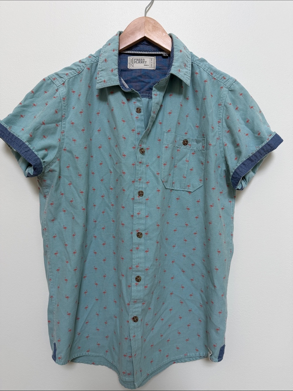 Free Planet Men's Aqua Short-Sleeve Button-Up Shirt with Small Red Palm Print